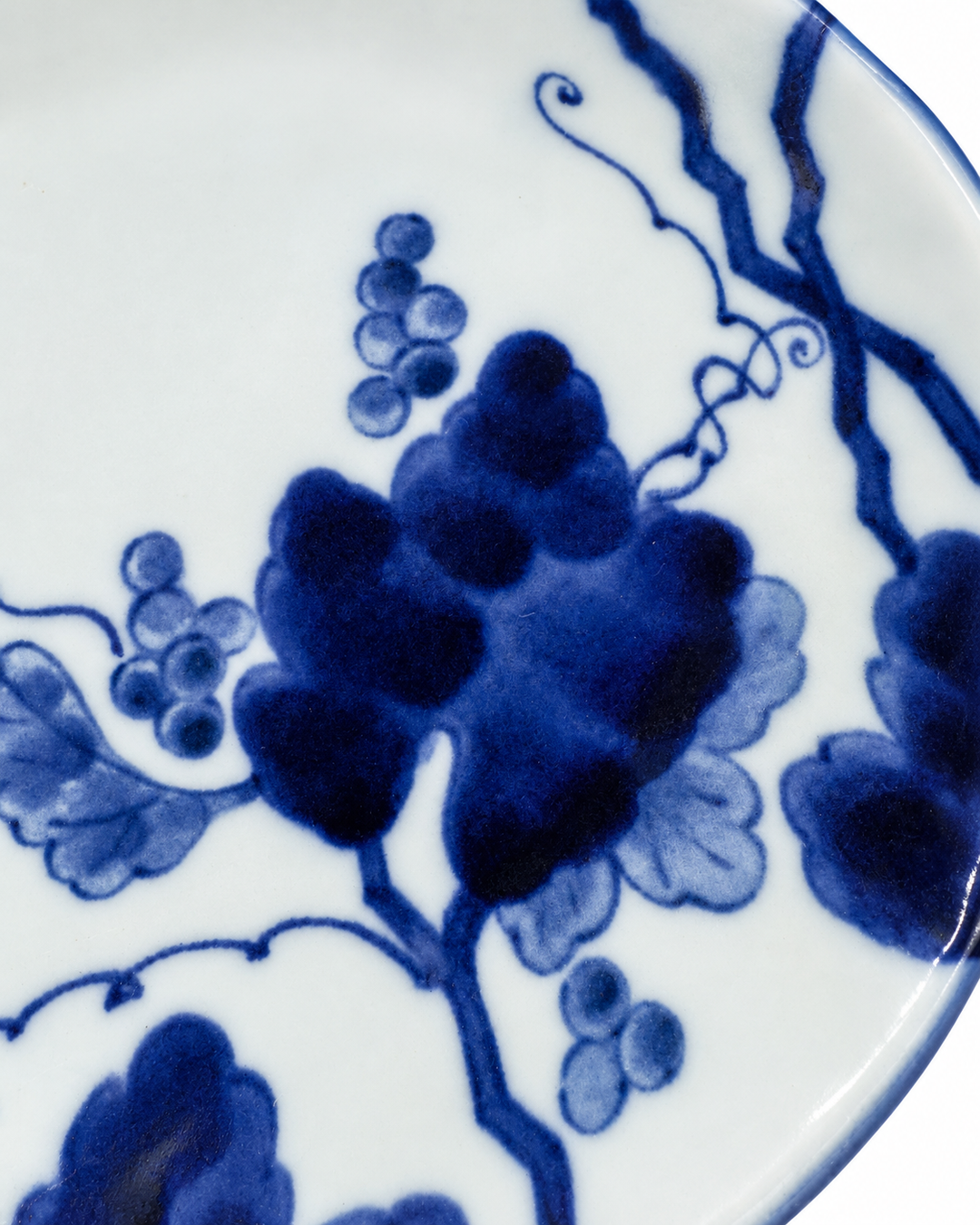 Blue &amp; White Grapevine Porcelain Dishes - Set of 2
