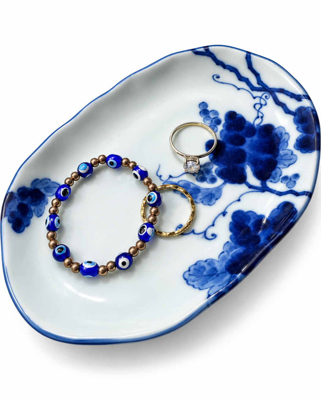 Blue &amp; White Grapevine Porcelain Dishes - Set of 2